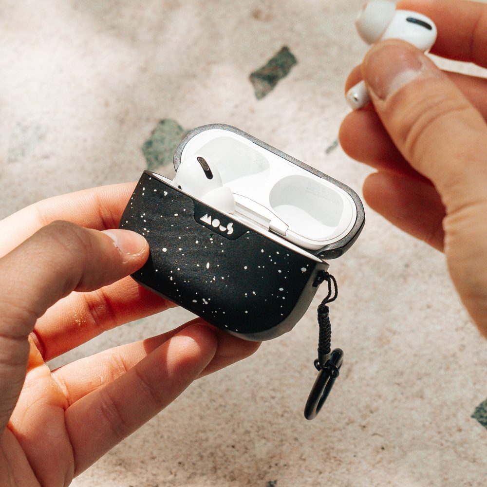 Speckled Fabric AirPods Pro Case - Image 3