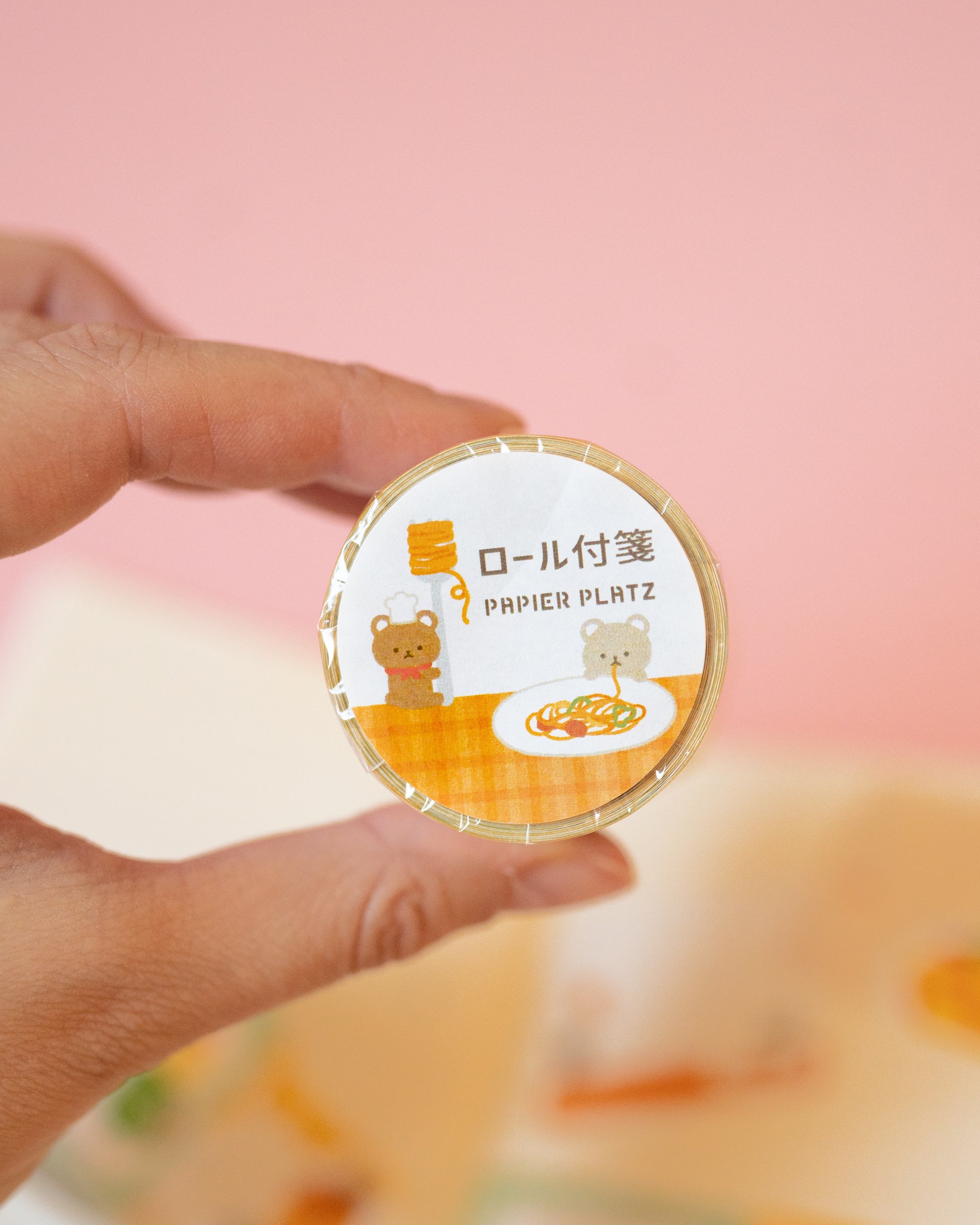 Rouleau de Notes Autocollantes Un Ours au Café